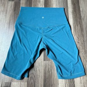 In good condition lulu biker shorts size 10